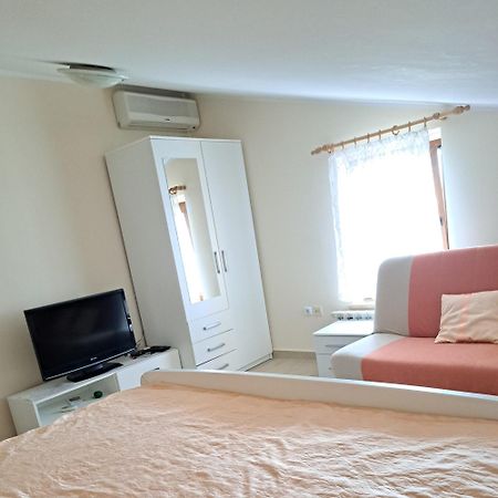 Sobe Rooms Tea Buje Phòng bức ảnh