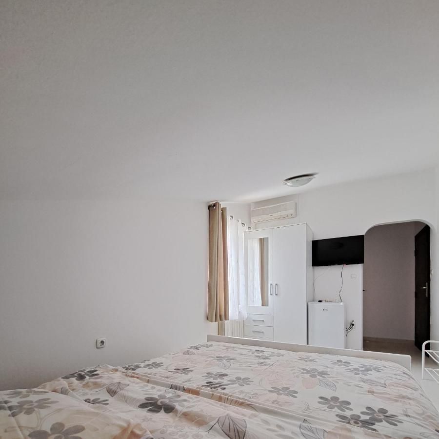 Sobe Rooms Tea Buje Ngoại thất bức ảnh
